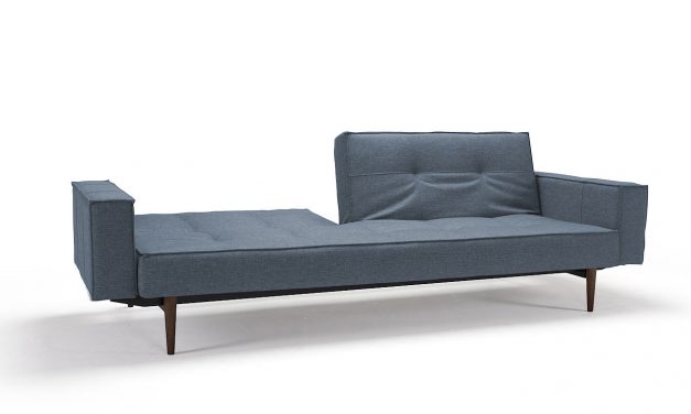 Splitback bäddsoffa med armstöd 558 Outlet