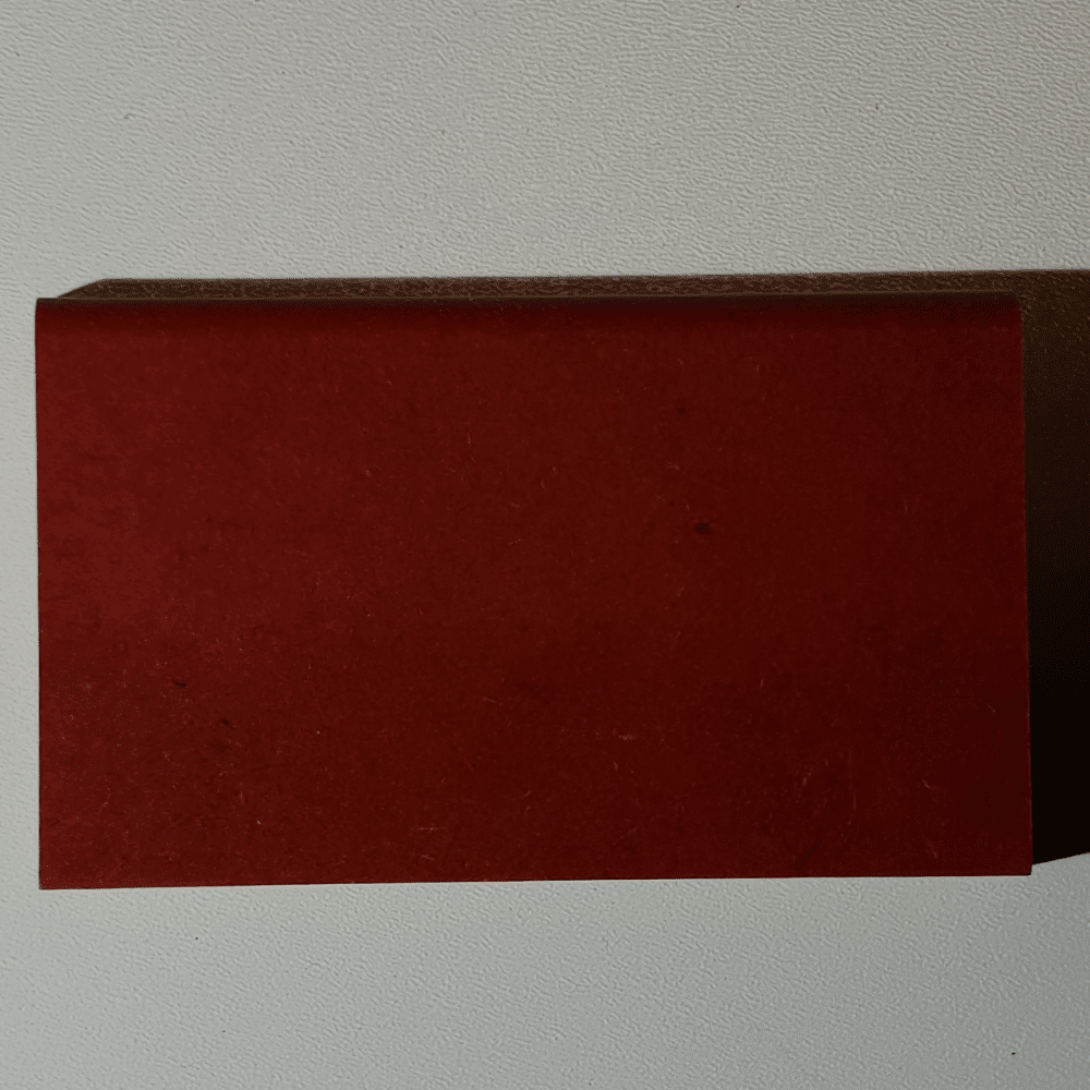 Genomfärgad MDF röd / Valchromat red