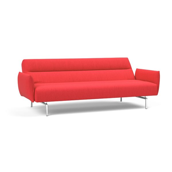 Jillis baddsoffa fran danska Innovation living med armstod framifran lite tillbakalutad