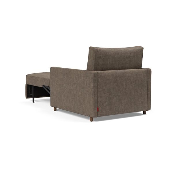 Neah 140 baddfatolj med smala armstod fran Innovation living bakifran halvt utbaddad 1